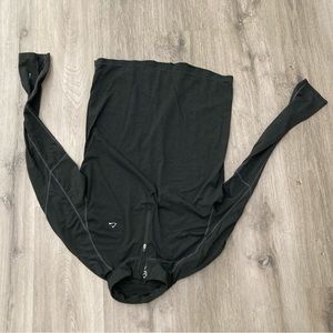 Long sleeve athletic shirt